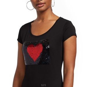 🖤Pick 5/$25 NY&C Heart Sequined T-Shirt - Size Small